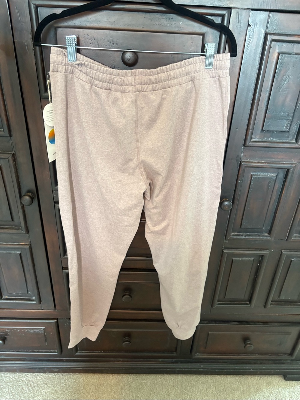 Vuori Women’s Performance Joggers in Medium, Umber Heather - Picture 3 of 6
